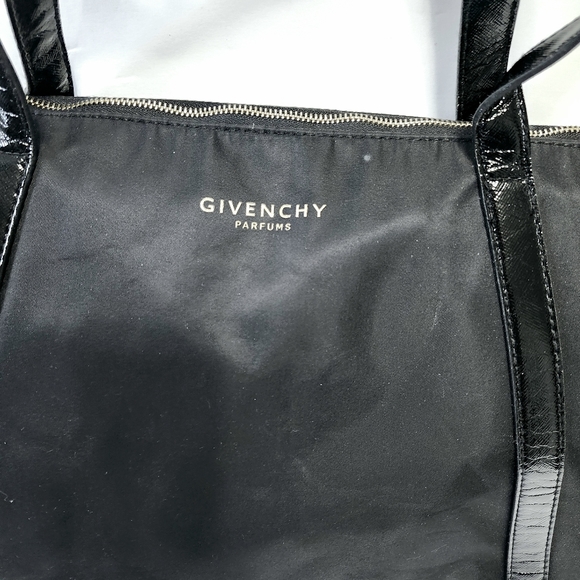 GIVENCHY Black Weekend Bag - Picture 3 of 10